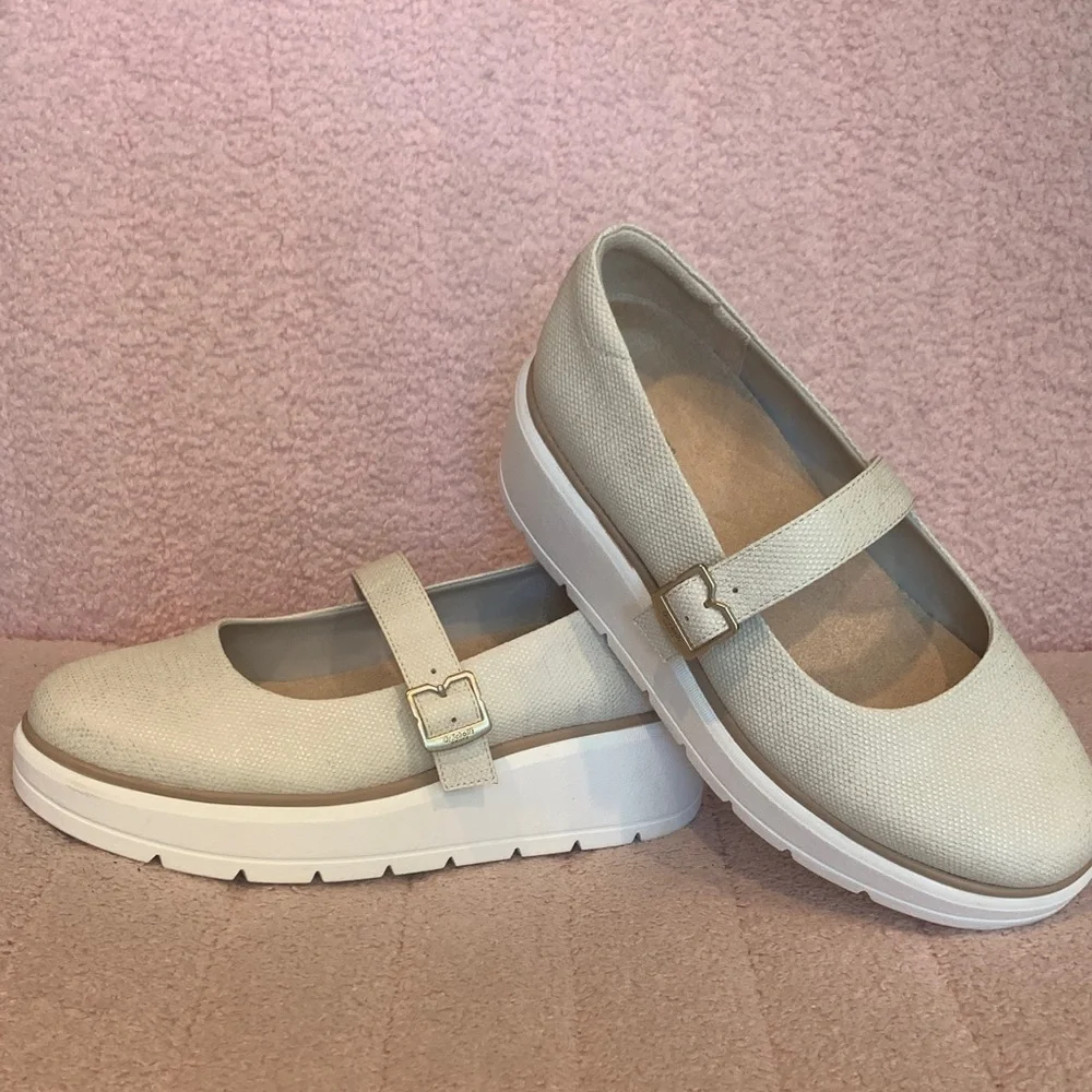 Dr. Scholl's Off White Nice Day Max Mary Jane Shoes - Picture 2 of 4